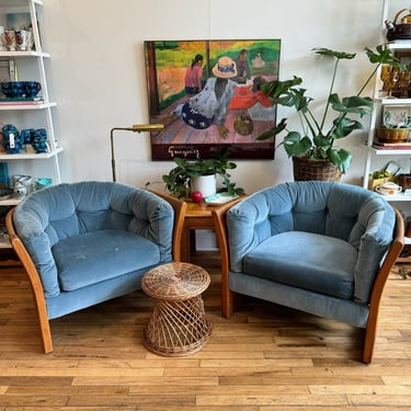 Blue Flexsteel Upholstered Oak Chairs