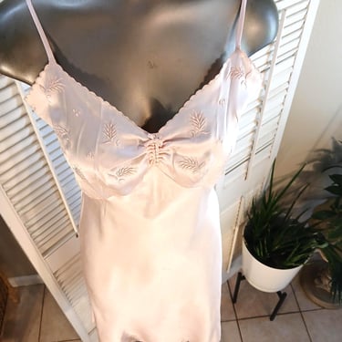 Vintage Early 40s Pale Pink Liquid Satin Slip/Dress / Embroidery / Scalloped Edges /  Bias Cut / S/M 