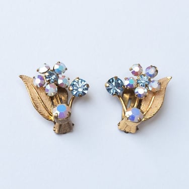 Vintage 50s Aurora Borealis Flower Earrings / 1950s Gold & Sparkling Crystal Earrings 