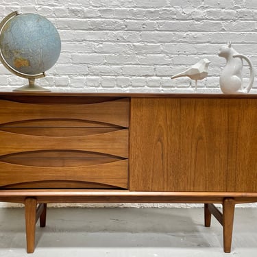 APARTMENT sized Mid Century MODERN styled Teak CREDENZA media stand 