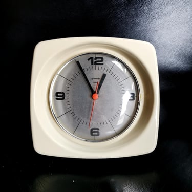 Vintage Wall Clock Gorenje made in Yugoslavia in 70's, Space Age Beige Clock, Mid Century Beige Clock 