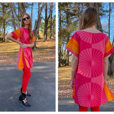 1960s Cotton Dress / Side Tie Tunic Smock Dress / Marimekko Style Mod Burst Bubble Print / Pinafore  / Hot Pink Orange Cotton Resortwear 