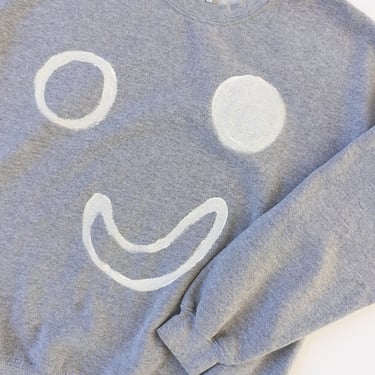 Smiley Sweatshirt in Light Heather Grey