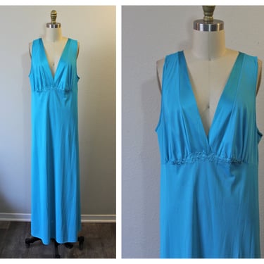 Vintage 1970s 70s Vanity Fair Teal Blue Nylon Nightgown Vintage Peignoir Size 42 // modern 12 14 L/XL 