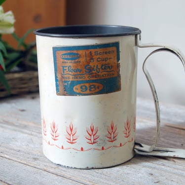 Vintage Androck flour sifter / 1930s red floral sifter / retro kitchen / vintage bakery display / rustic farmhouse decor / cottage kitchen 