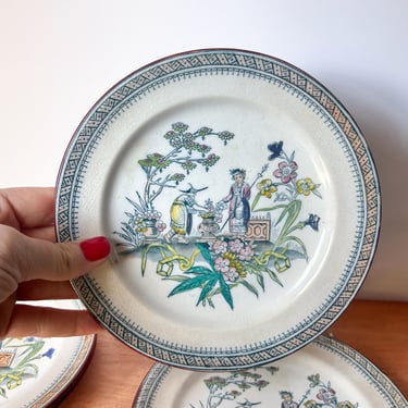 Early 19th Century Chinese Transferware Multicolor Pate. Set of Antique Asian Themed Chang Pattern Wall Hanging Plates. 