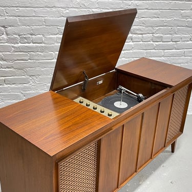 Mid Century Modern Fully Functioning STEREO Console / CREDENZA Fischer Turntable + Stereo, 1960's 