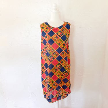 60s Sleeveless Floral Crisscross Printed Shift Dress | Medium 