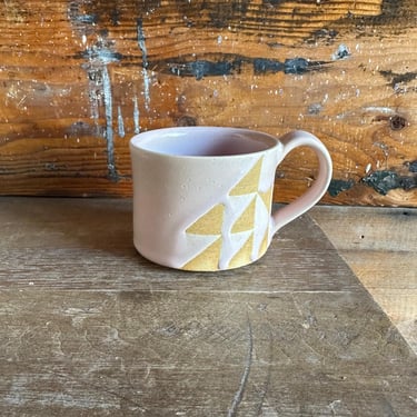 Mug - Soft Pink with Beige Geometric Patterns 