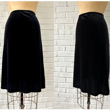 90's M/L Classic Black Velvet Skirt 