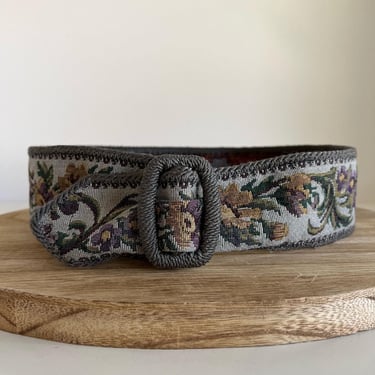 Handmade Vintage Gray Floral Cottage Embroidered Knit Wide Wrap Belt - Small 