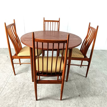 Mid century dining set, Denmark 1960’s - scandinavian dining chairs - scandinavian dining table -s et of 4 teak chairs 