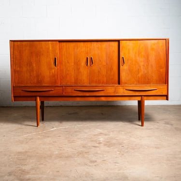 Mid Century Danish Modern Credenza Sideboard Sliding Teak 4 Doors Bar Drawers VG