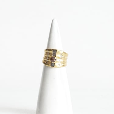 18K Gold Ring with Stone and Crystal