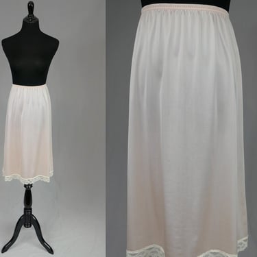 70s Half Slip - Pale Pink - Nylon Skirt Slip - Lace Trim Hem - Vanity Fair - Vintage 1970s - Size M Medium 