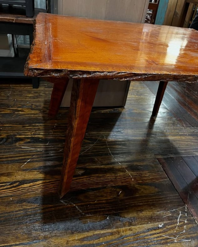 Sweet live edge coffee table. 32” x 27” x 19.5” 