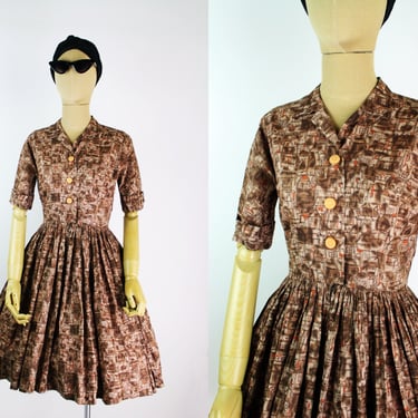 50s Brown Novelty Print Dress / 1950s House Dress / Vintage Belted Dress / MCM/ Size XS/S 