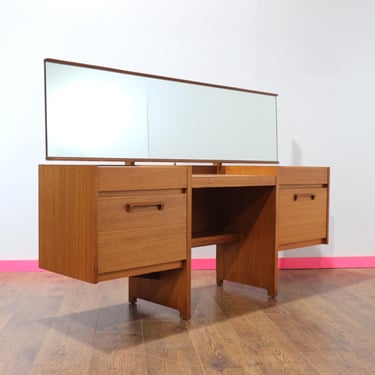 Mid Century Modern Teak Vintage Vanity Dresser Danish Style- Mid Century Furniture - Vintage Furniture - Scandinavian Desk 