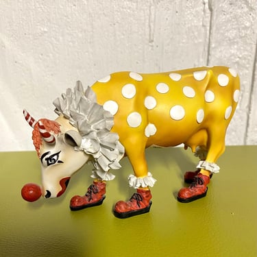 Vintage  Westland Cow Parade Figurine ~  “ you can’t have without a clown” #9128 Year 2002 Cow Art~ retired, collectible, cows on Parade~ 