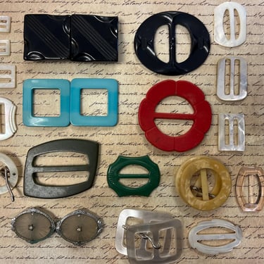 vintage buckle collection mother of pearl bakelite early plastics belt buckle lot 