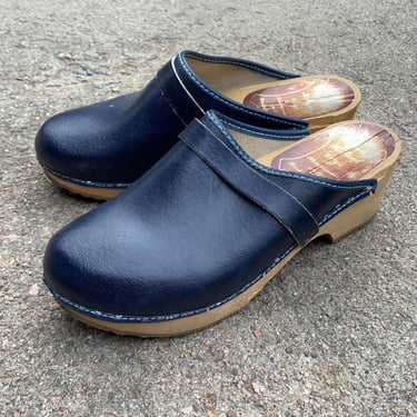 Vintage 70s Original Holland Wooden Clogs Navy Blue Size 7.5 8 Hippie Boho 1970s by TimeBa