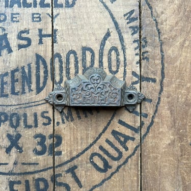 1870s Cast Iron Victorian Eastlake Ornate Drawer Pull 