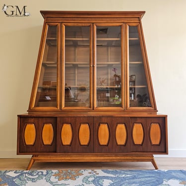 Restored Young Manufacturing Mid-century Modern Credenza and Hutch ******please read ENTIRE listing prior to purchasing SHIPPING is NOT free 