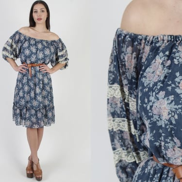 1970s Rustic Country Off The Shoulder Dress, Navy Color Prairie Western Style, Vintage Floral Bouquet Print Mini Forck 