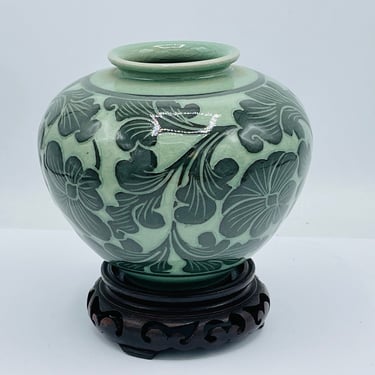 Modern Post war Koreon “GORYEO CELADON ” Pottery Porcelain Vase Decorated with dark gray Lotus Flower Design -with Wooden Stand 