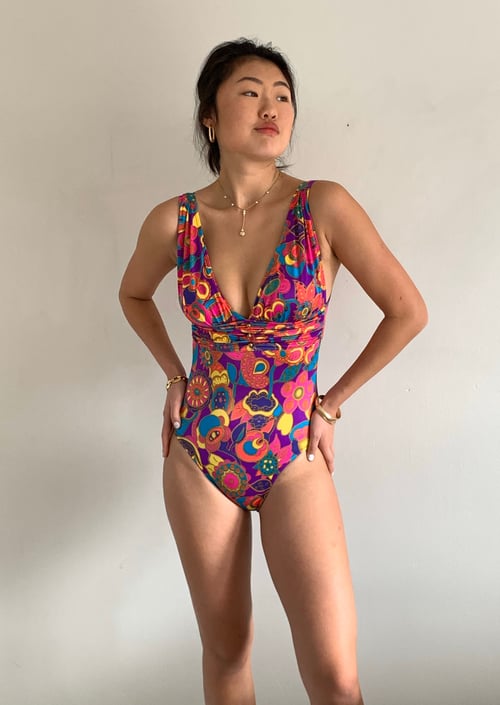 90s Oscar de la Renta swim suit bathing suit / vintage fuchsia pink floral plunging ruched one piece maillot swimsuit | XS S 