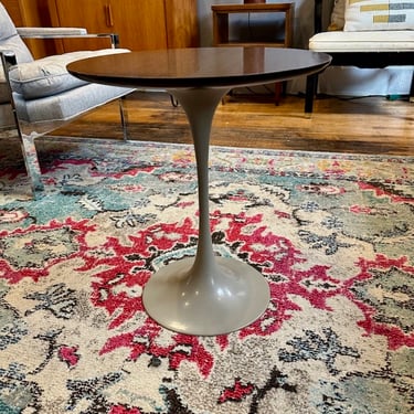 Vintage Tulip Side Table in the style of Saarinen