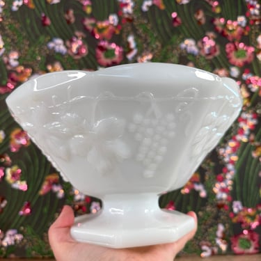 Anchor Hocking White Milk Glass Harvest Panelled Fruit Serving Bowl with Grape Motif Pedestal Base Design 