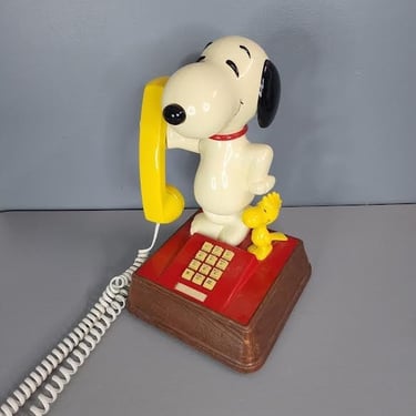 Snoopy Woodstock Phone 