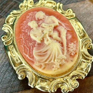 Vintage Cameo Button Cover NONY Pink Couple Love 80s Victorian Style Gold Tone 