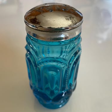 Vintage L E Smith Salt Shaker Moon And Stars Colonial Blue 