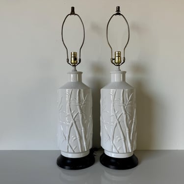 Pair Of Vintage Palm Beach Regency White Ceramic Table Lamps With Faux Bamboo Relief 