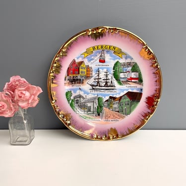 Bergen, Norway souvenir plate - 1970s vintage 