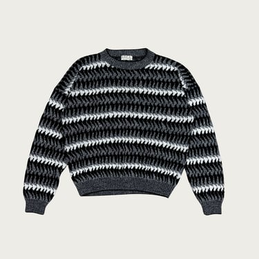 (L) Monochrome Wave Pattern Sweater