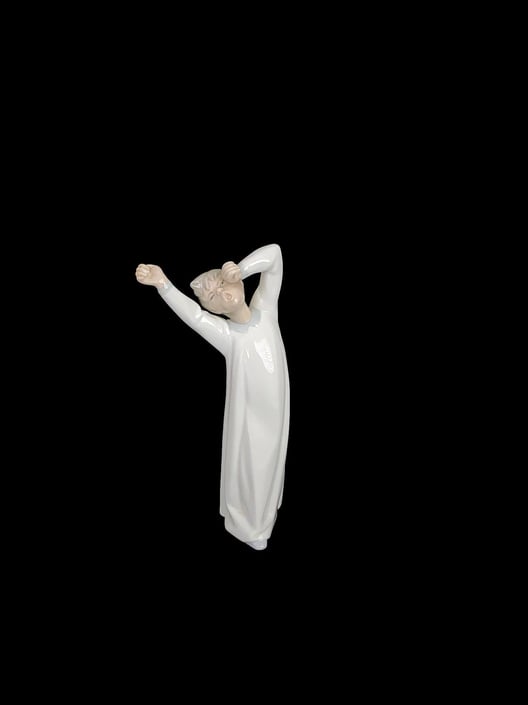 Morning Song Girl Figurine | Lladró® USA