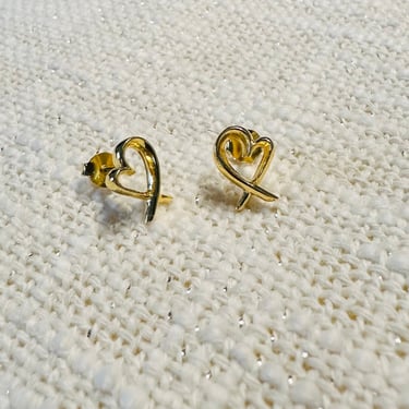 Palma Curved Heart Stud Earrings