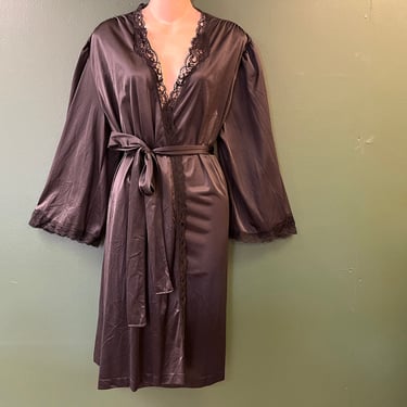 black lace robe 1970s nylon peignoir plus size wrapper 2X 