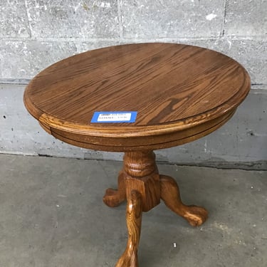 Oak Side Table (Seattle)