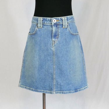 Vintage Levi's Jeans Denim Skirt - Low Rise 32" waist - Stretch Cotton - Y2K - Size 9 