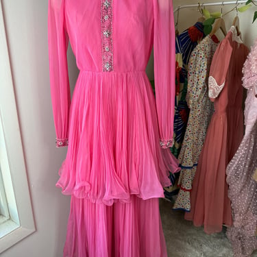 Stunning 60s Palazzo Pant Set - Vibrant Pink Pleated Ensemble 