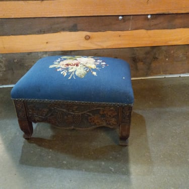 Vintage ottoman 14 X 20 X 12