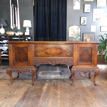 Antique 1920&#x27;s Victorian Carved Sideboard
