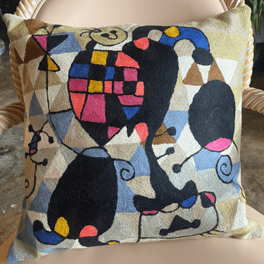 Miro Juggler Pillow