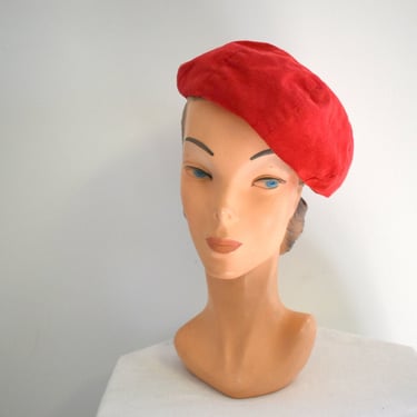1960s Red Suede Beret Style Hat 