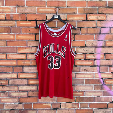 vintage red thrashed chicago bulls scottie pippen jersey / xl extra large 