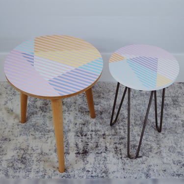 Stripes & Shapes Artwork Round Side / End / Coffee / Bedside Table on Hairpin Legs - Lamp / Plant Stand - Scandi - Japandi - MCM - Retro 